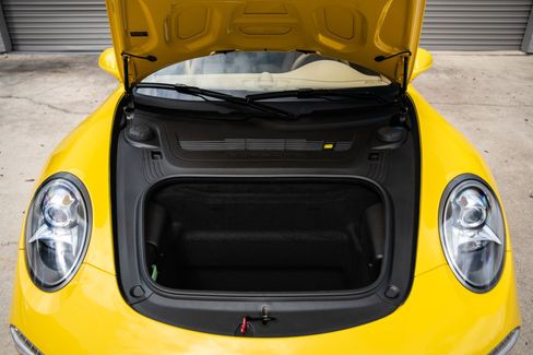 Used 2014 Porsche 911 Carrera 4S image 40