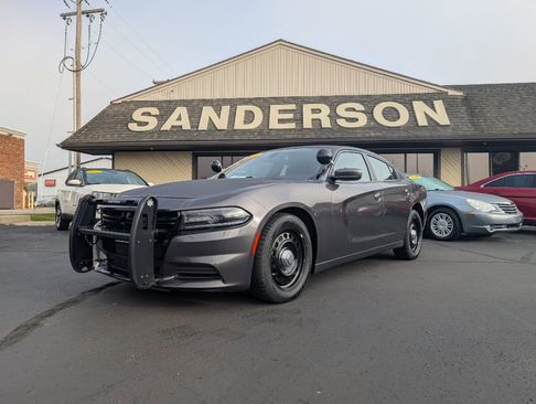 Used 2018 Dodge Charger image 1