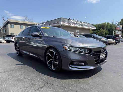 Used 2018 Honda Accord Sport image 4