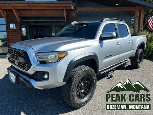 Used 2022 Toyota Tacoma TRD Off-Road image 1