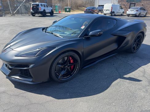Used 2025 Chevrolet Corvette E-Ray image 3