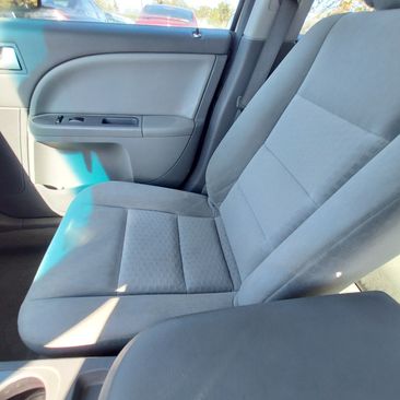 Used 2006 Ford Five Hundred SE image 9