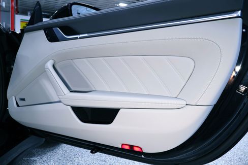 Used 2022 Porsche 911 Turbo image 27