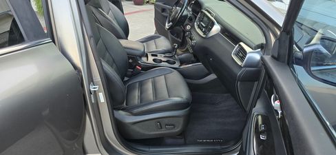 Used 2016 Kia Sorento EX-L image 18
