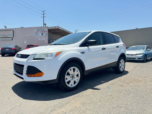 Used 2013 Ford Escape S image 2