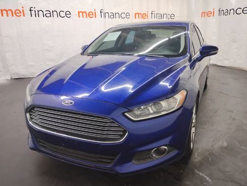 Used 2016 Ford Fusion SE image 3