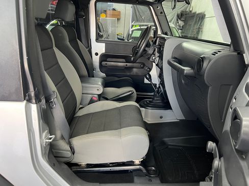 Used 2007 Jeep Wrangler X image 14