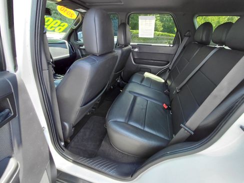 Used 2010 Ford Escape Limited image 7
