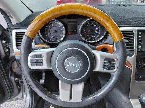 Used 2012 Jeep Grand Cherokee Overland image 18