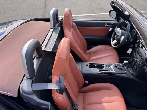 Used 2008 MAZDA MX-5 Miata Grand Touring image 21