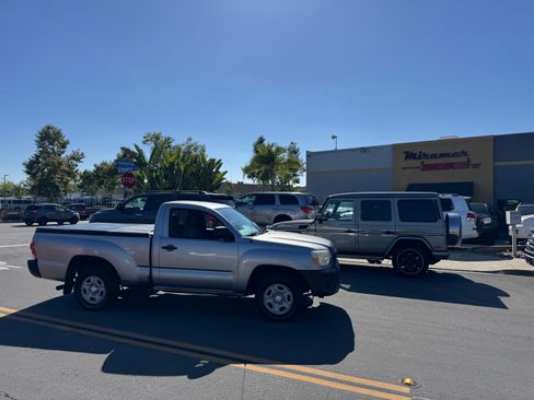 Used 2014 Toyota Tacoma image 17