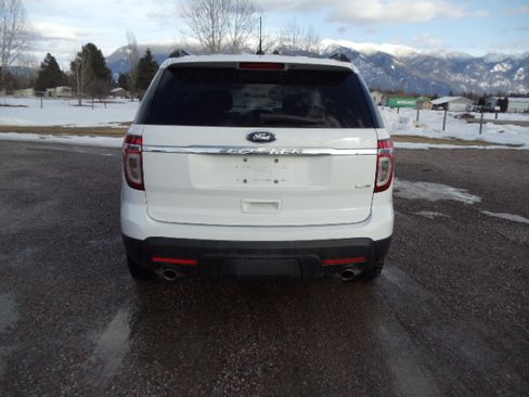 Used 2014 Ford Explorer XLS image 6