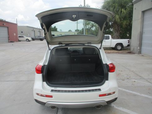 Used 2017 INFINITI QX50 Journey image 10