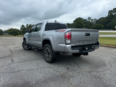 Used 2020 Toyota Tacoma TRD Sport image 23
