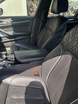 Used 2018 BMW M550i xDrive image 12