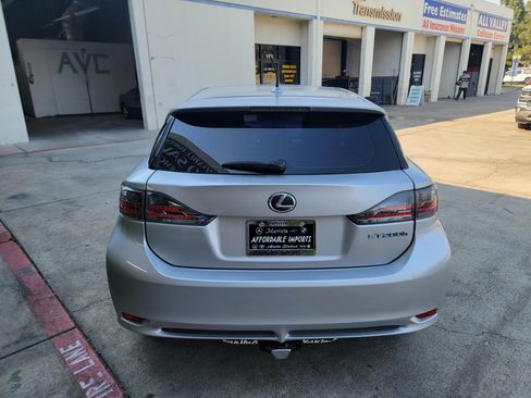 Used 2012 Lexus CT 200h Premium image 7