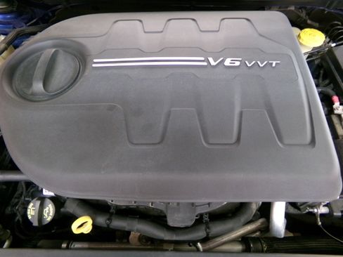 Used 2015 Chrysler 200 S image 19