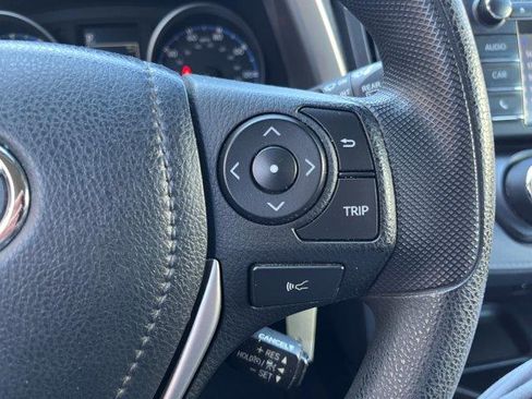 Used 2017 Toyota RAV4 LE image 17