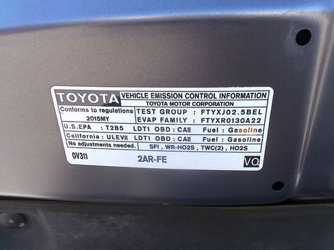 Used 2015 Toyota RAV4 LE image 38