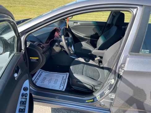 Used 2016 Hyundai Accent SE image 9