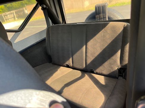 Used 2004 Jeep Wrangler Unlimited Sport image 9