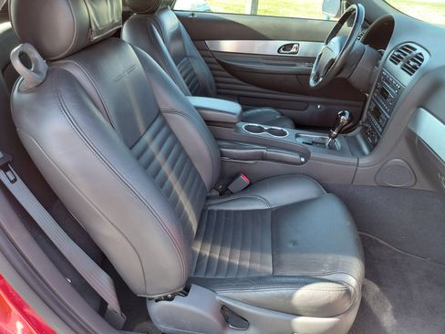 Used 2002 Ford Thunderbird image 9
