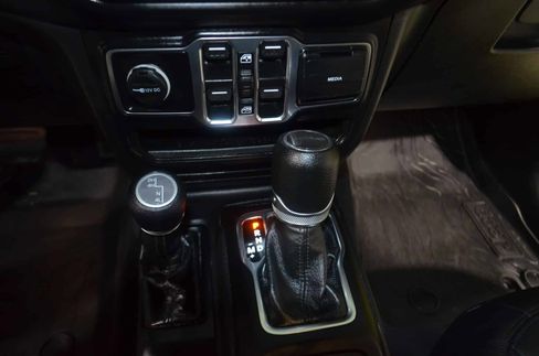 Used 2023 Jeep Gladiator Willys image 29