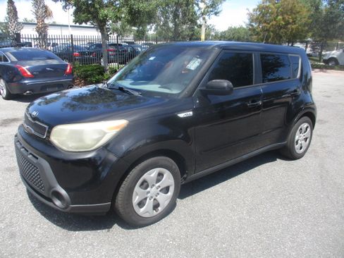 Used 2015 Kia Soul image 2