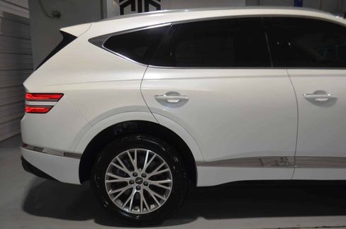 Used 2024 Genesis GV80 2.5T image 8