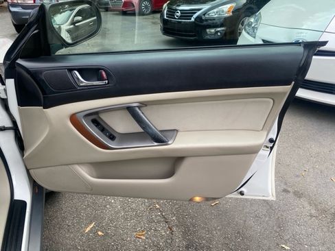 Used 2005 Subaru Outback 2.5i image 19