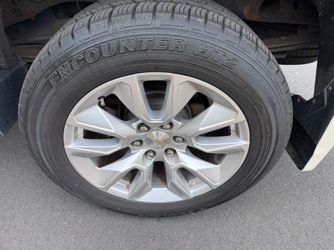 Used 2014 Chevrolet Silverado 1500 LTZ Z71 image 32