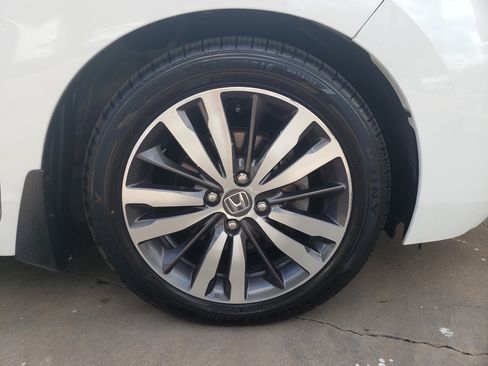 Used 2015 Honda Fit EX-L image 9