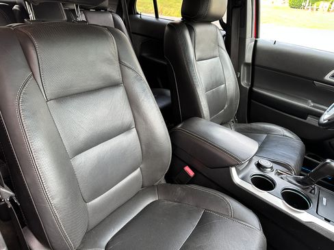 Used 2014 Ford Explorer Sport image 14