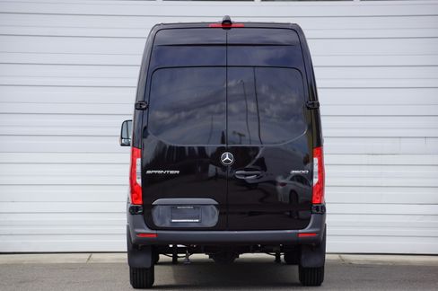 Used 2023 Mercedes-Benz Sprinter 2500 image 5