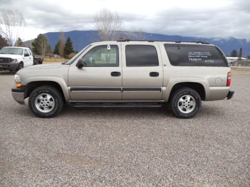Used 2001 Chevrolet Suburban LS image 4