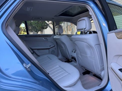 Used 2011 Mercedes-Benz E 350 Sport image 12