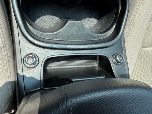 Used 2018 Hyundai Santa Fe Sport image 18