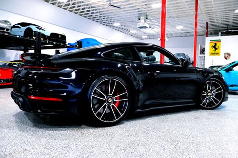 Used 2022 Porsche 911 Turbo image 12