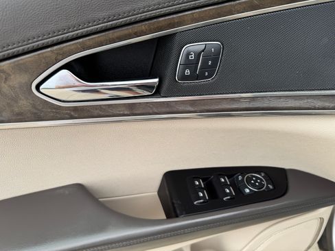 Used 2017 Lincoln MKX Select image 31