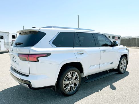 Used 2024 Toyota Sequoia Capstone image 6