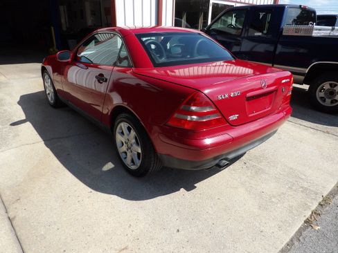 Used 1998 Mercedes-Benz SLK 230 image 2