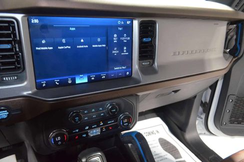 Used 2023 Ford Bronco Outer Banks image 28