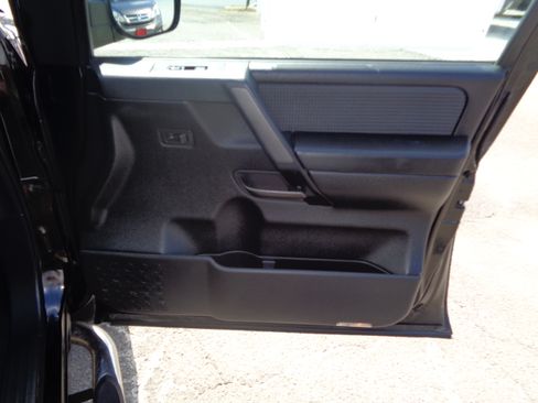 Used 2012 Nissan Titan SV image 31