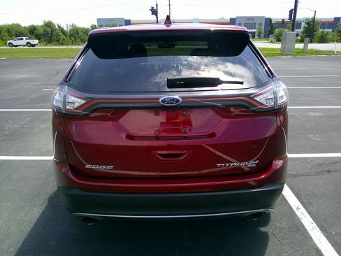 Used 2015 Ford Edge Titanium image 5