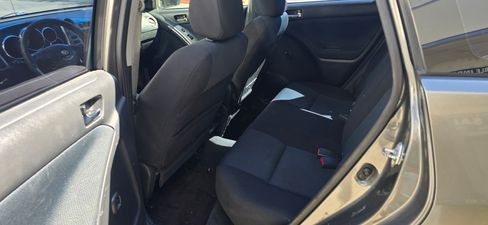 Used 2007 Toyota Matrix XR image 16