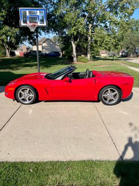Used 2006 Chevrolet Corvette Convertible w/ Preferred Equipment Group image 12
