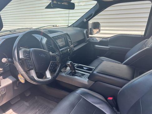 Used 2017 Ford F150 Raptor w/ Equipment Group 802A Luxury image 4
