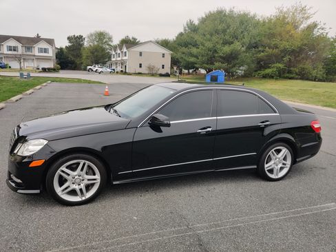 Used 2013 Mercedes-Benz E 350 Sedan image 6