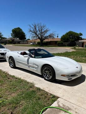 Used 1998 Chevrolet Corvette Convertible w/ Memory Pkg image 15