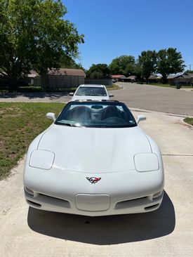 Used 1998 Chevrolet Corvette Convertible w/ Memory Pkg image 14